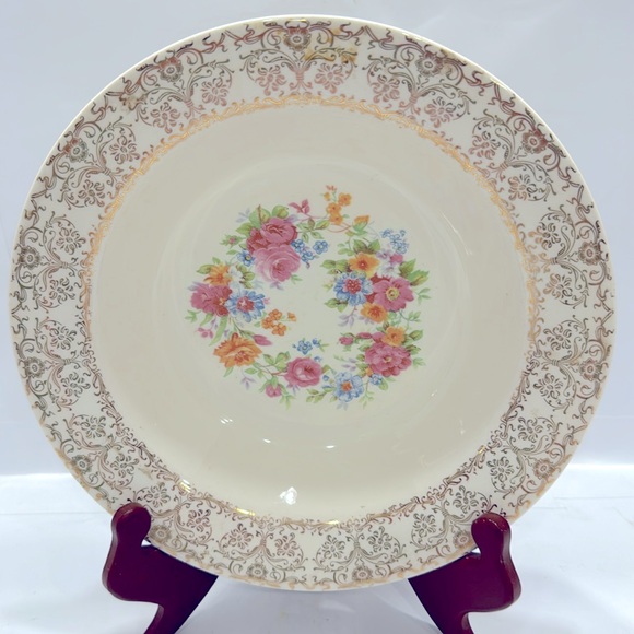 Santa rosa Coupe Soup Bowl by Royal (USA) 9” Wide x 1 3/4” Tall. New. A2438. - Picture 4 of 6